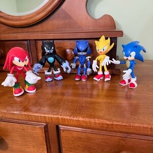 NEW Sonic The Hedgehog Action Figures,  Movie & Video Game,  5 figures 5 inches